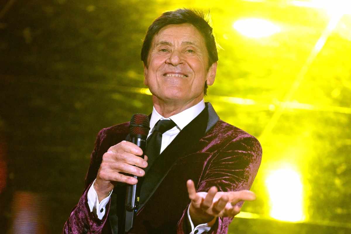 Gianni Morandi uno scatto con gli eredi