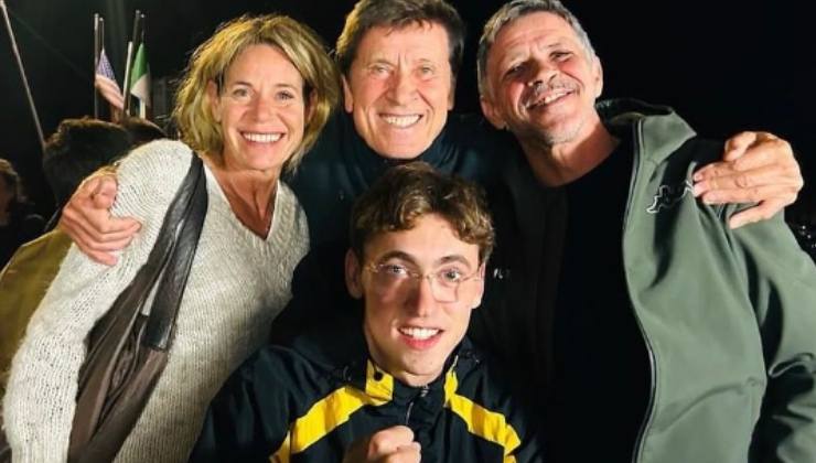 Gianni Morandi riunito coi figli