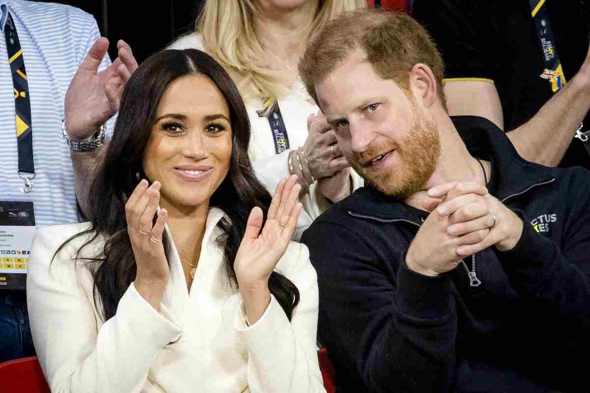 Harry Meghan Royal Family Svolta Duchi