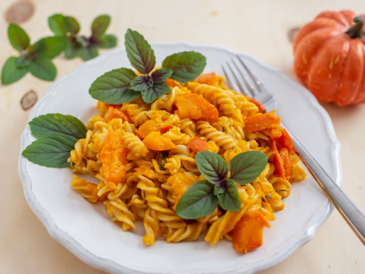 ricetta pasta e zucca vegan